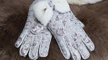 Ladies Sheepskin Gloves: A Warm Hug