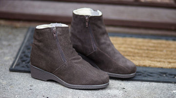 Sheepskin Women's Boots - The Latest Craze!