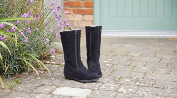Ladies long sheepskin boots: Comfy winter staple your wardrobe needs