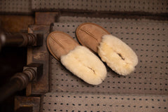 Why Women's Sheepskin Slippers Are a Must-Have for Every Season