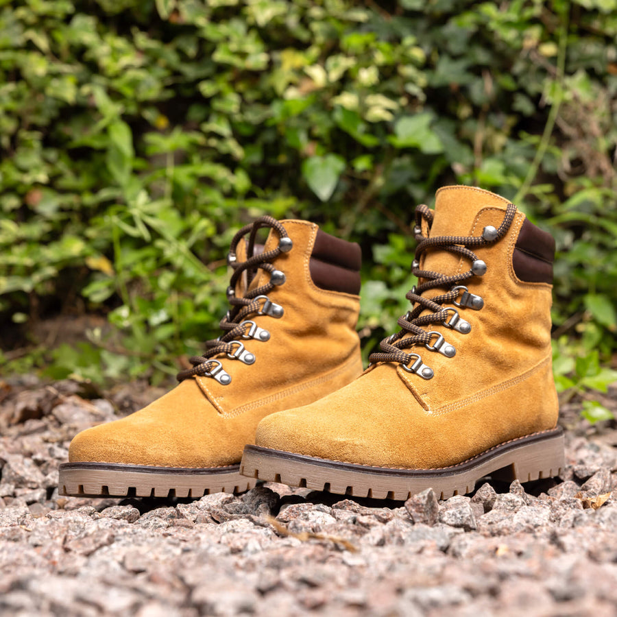 LANARK WOMENS SHEEPSKIN BOOTS