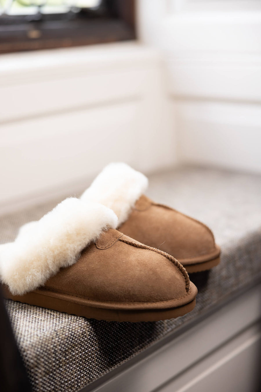 KIM Womens Sheepskin Mule Slippers