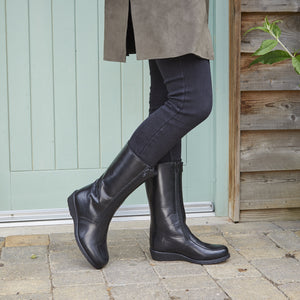 AMBLESIDE IN LEATHER Womens Sheepskin Boots