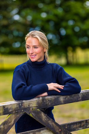 RELAXED ROLL NECK NAVY