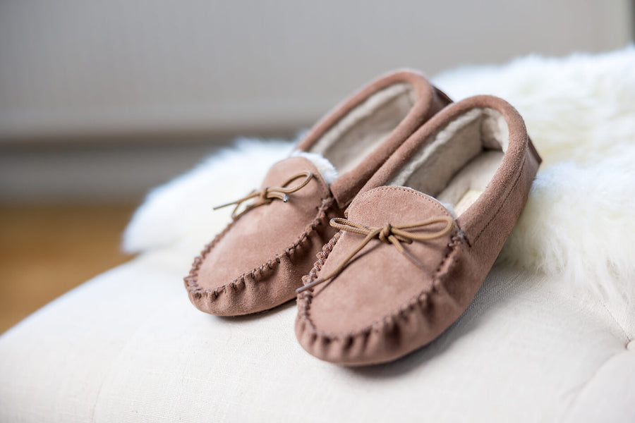 REO Womens Sheepskin Moccasin Slippers